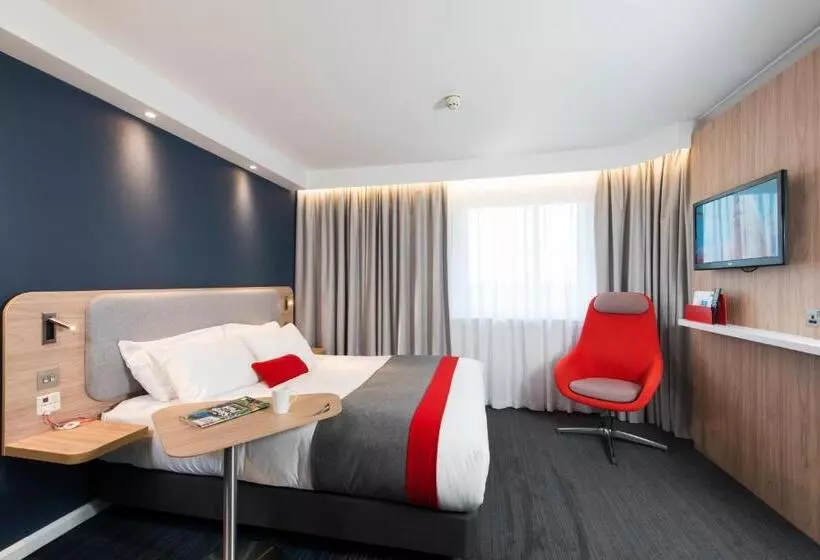 身障者適用スタンダードルーム, Holiday Inn Express Edinburgh   Leith Waterfront, An Ihg