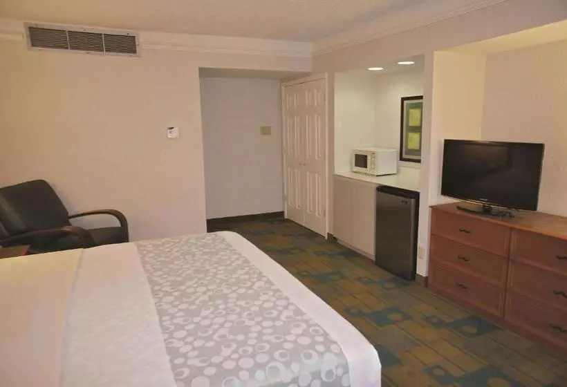 デラックススイート, La Quinta Inn By Wyndham Pensacola