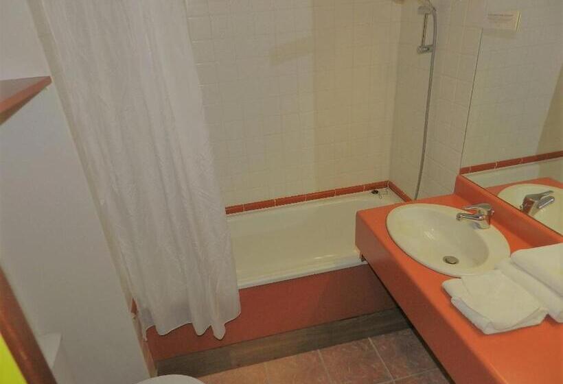 スタンダードトリプルルーム, Logis Les Provinciales