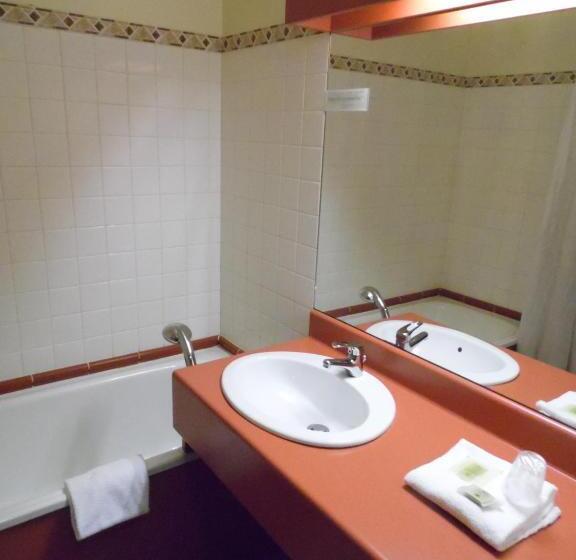 スタンダードトリプルルーム, Logis Les Provinciales