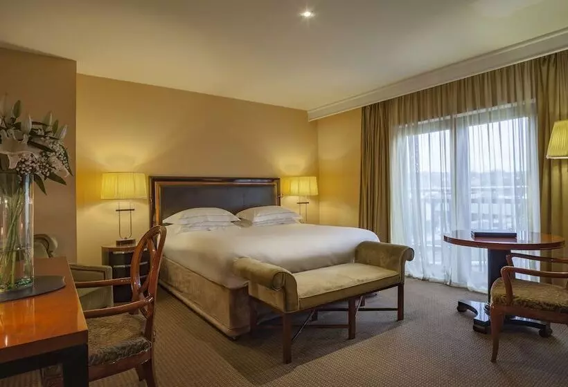 Superior Room, Lord Bagenal Inn