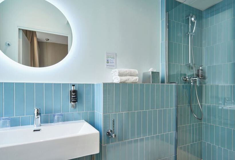 اتاق پرمیوم, Magenta 38 By Happyculture