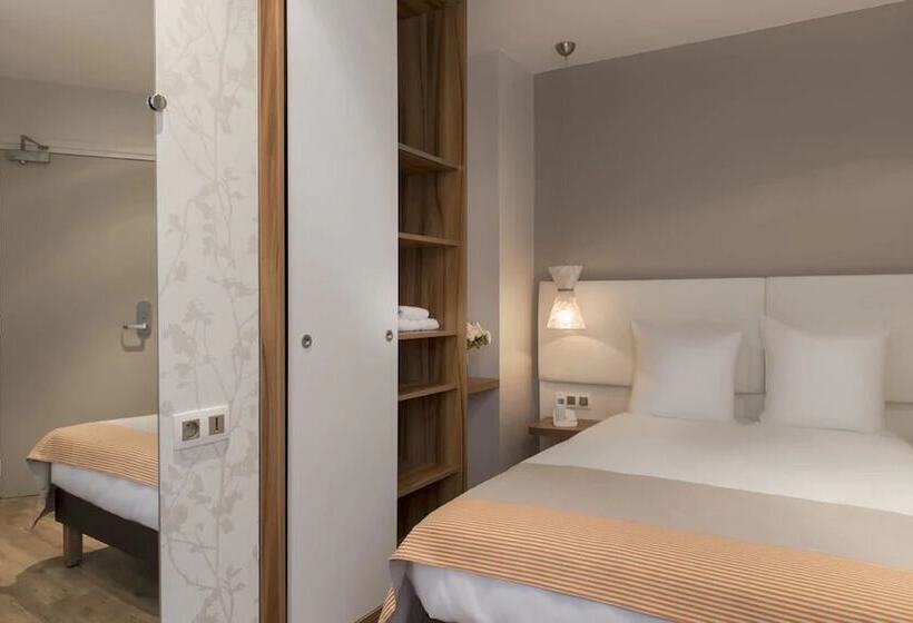 اتاق کلاسیک یک تخته, Magenta 38 By Happyculture