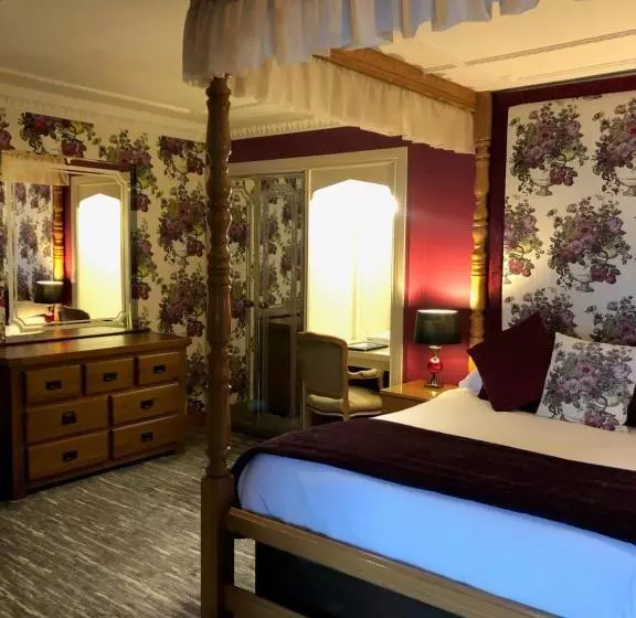اتاق استاندارد با تخت بزرگ, Royal Court