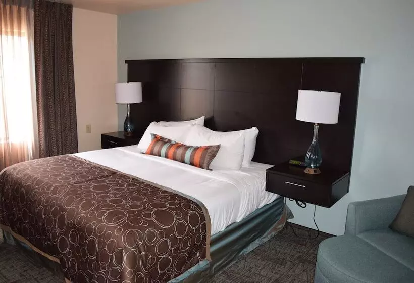 キングサイズベッドのスイートルーム, Staybridge Suites Myrtle Beach Fantasy Harbour, An Ihg