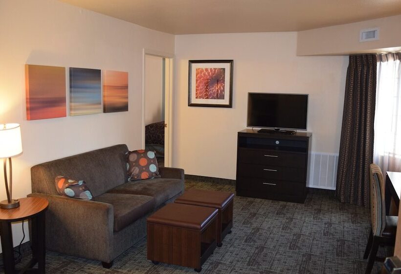 Люкс 2 Спальни, Staybridge Suites Myrtle Beach Fantasy Harbour, An Ihg