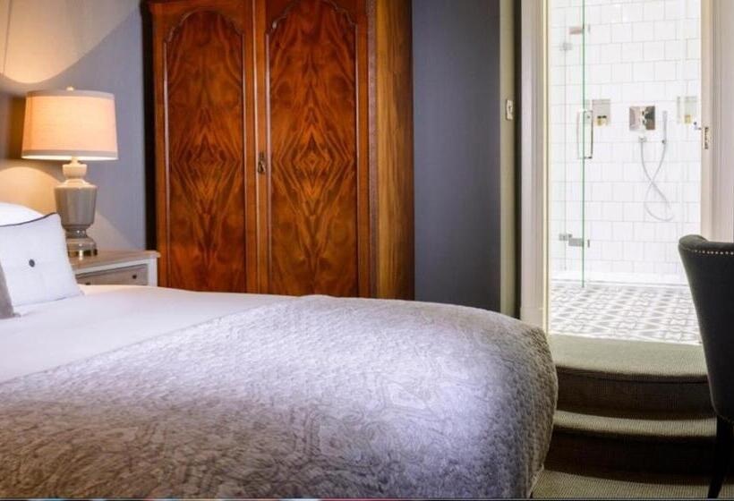 غرفة قياسية, The Victoria