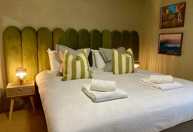 キングサイズベッドのスタンダードルーム, The Lion At West Pennard