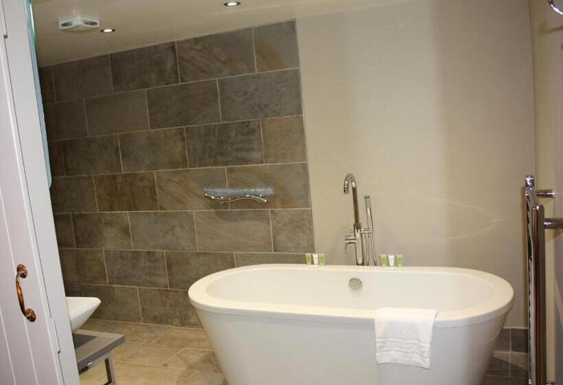 キングサイズベッドのスーペリアルーム, The Lion At West Pennard