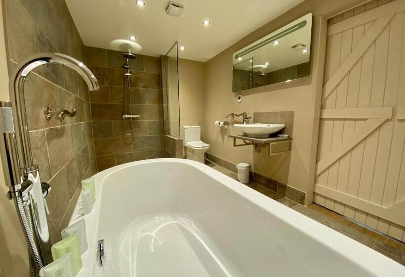 キングサイズベッドのスーペリアルーム, The Lion At West Pennard