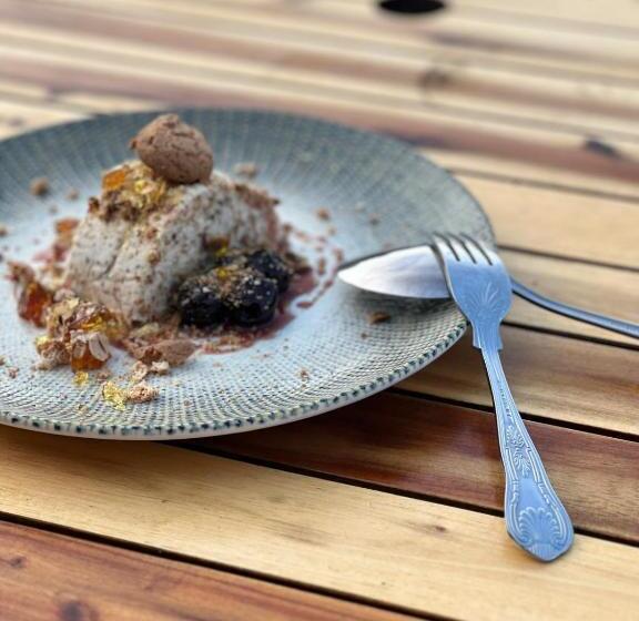 スーペリアールーム, The Lion At West Pennard