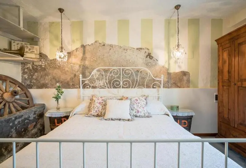 デラックスルーム, Podere Rosso Baccarà   Bed & Breakfast