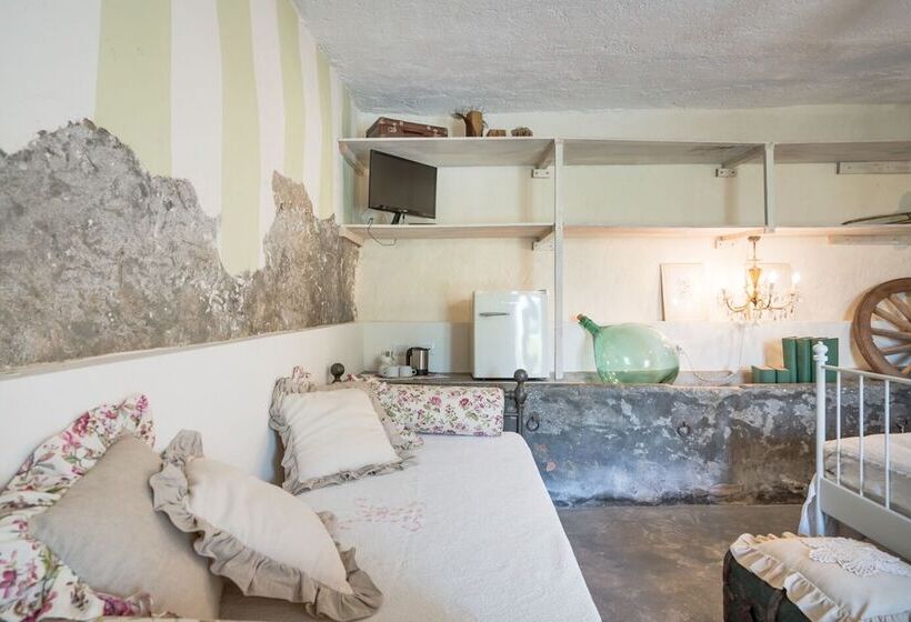 デラックスルーム, Podere Rosso Baccarà   Bed & Breakfast