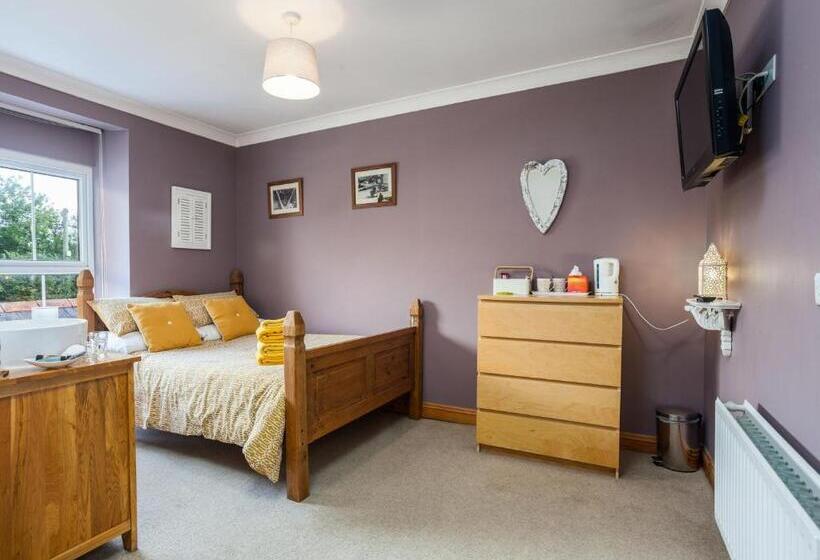 Номер Стандарт, Cross Villa Accommodation