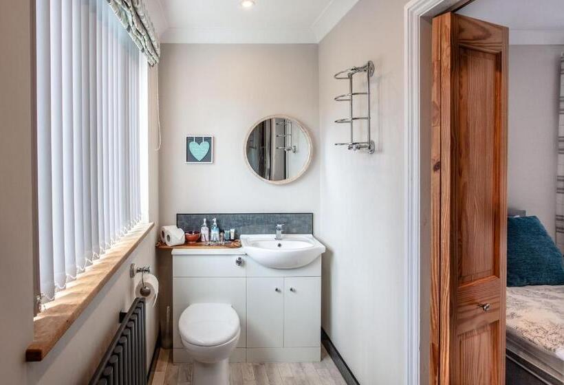 Номер Стандарт, Cross Villa Accommodation