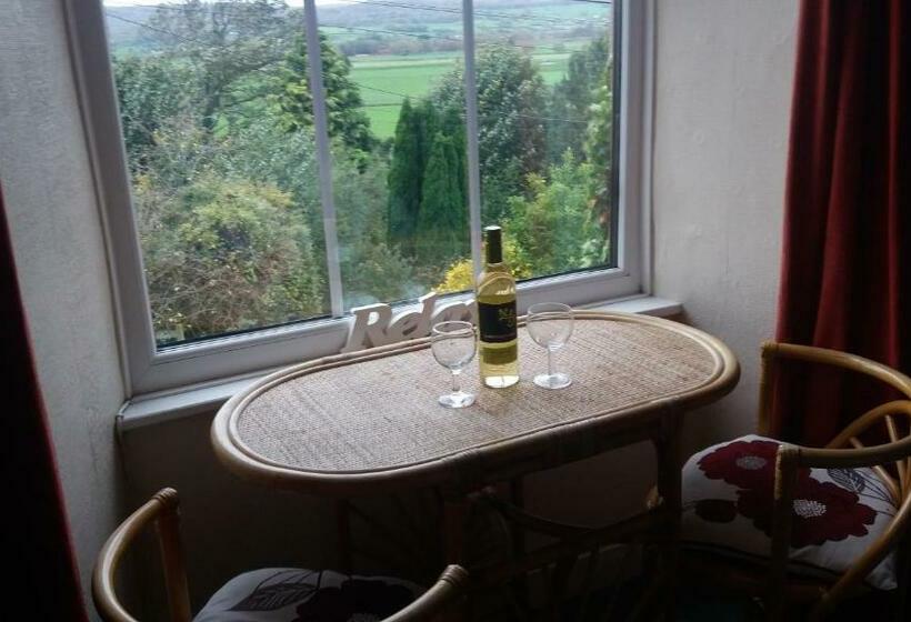 스탠다드 룸 산 전망, Plumtree House