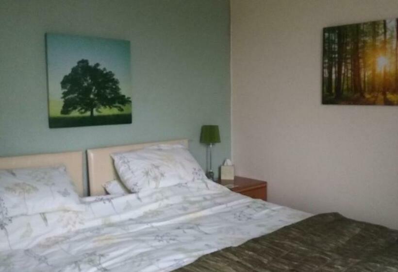 스탠다드 룸 산 전망, Plumtree House