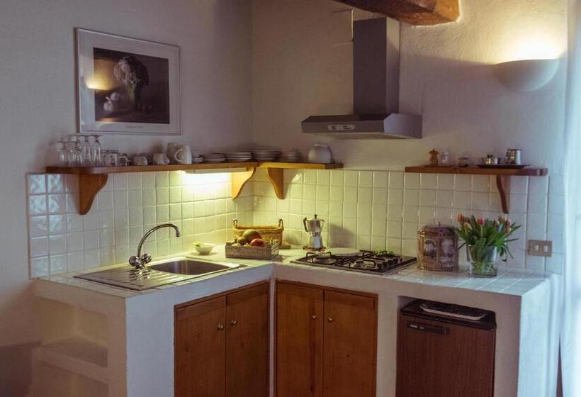 شقة غرفة واحدة, Agriturismo Palazzo Val Del Sasso