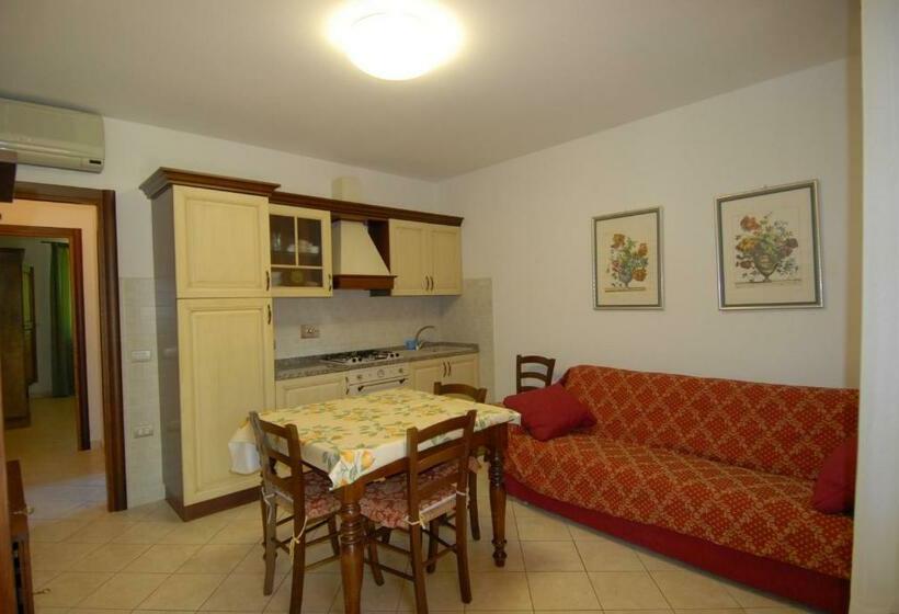 低层单卧公寓, Il Girasole