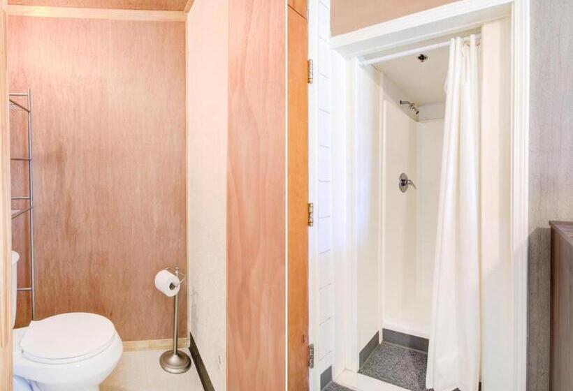 غرفة قياسية سرير ملكى, Oyo  Drumright I44 Ok