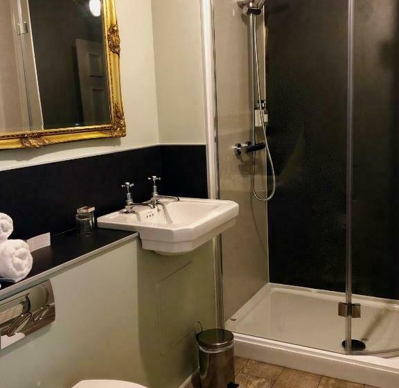 Номер Стандарт, The Wheatsheaf At Beetham