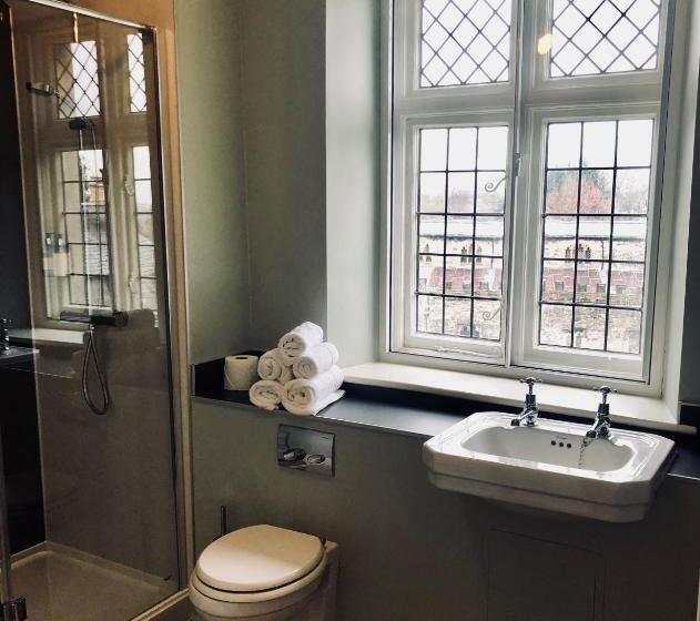 Номер Стандарт, The Wheatsheaf At Beetham