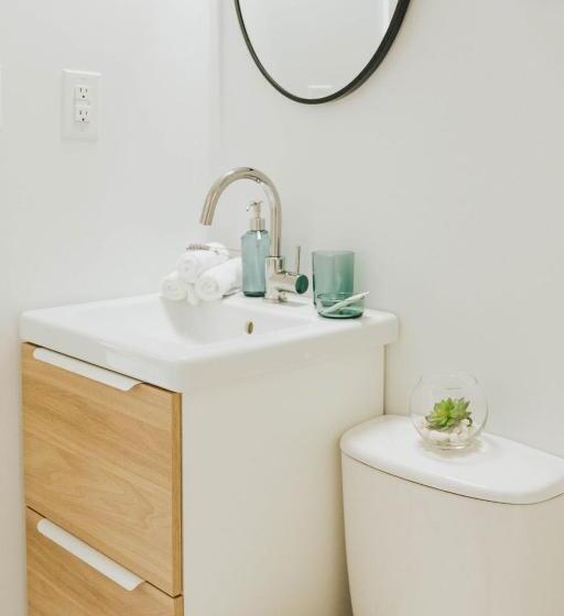 Студия Deluxe, Naramata Courtyard Suites