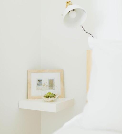 Lakosztály, Naramata Courtyard Suites