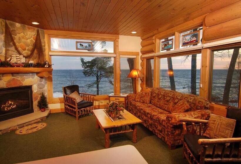 منزل غرفة نوم واحدة, Grand Superior Lodge