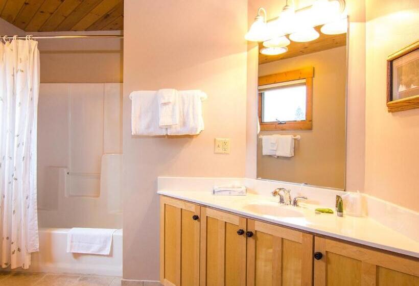 منزل غرفة نوم واحدة, Grand Superior Lodge