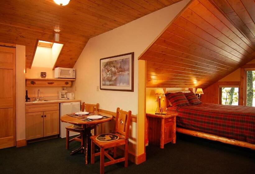 جناح مطل على البحيرة, Grand Superior Lodge