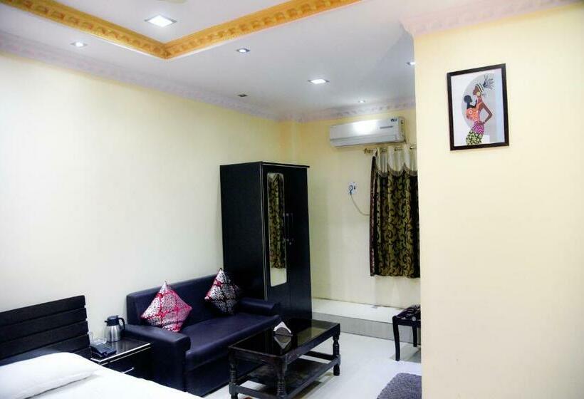 חדר דלוקס, Parvati Palace Sehore