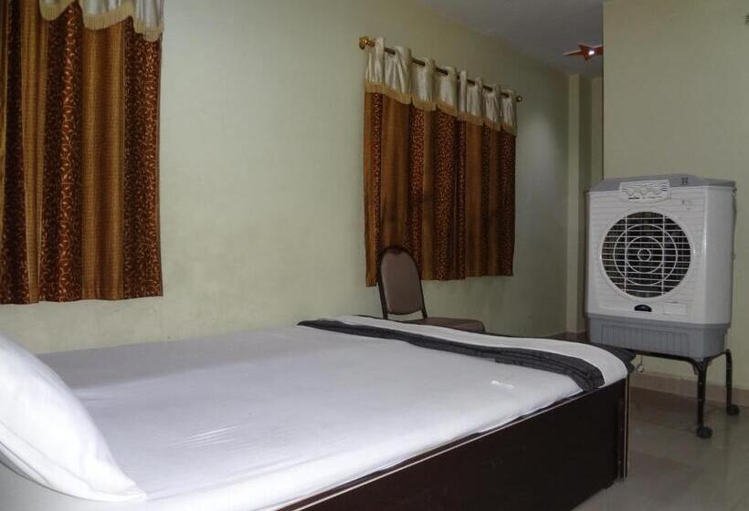 חדר אקונומי, Parvati Palace Sehore