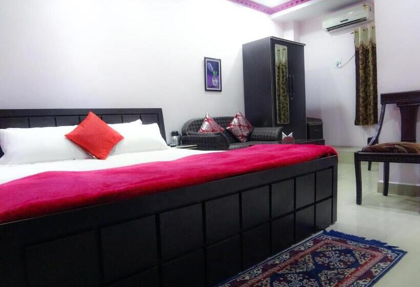 Номер Deluxe, Parvati Palace Sehore