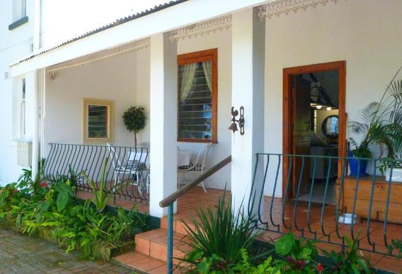 חדר סטנדרט נוף לגינה, Royston Hall Historical Guesthouse