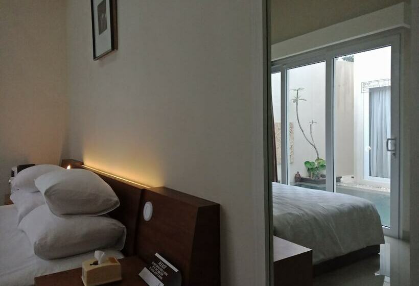 Вилла Deluxe 2 Спальни, Abhaya Villa