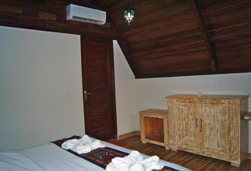 חדר דלוקס, Ghamed Sari