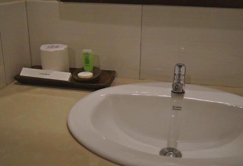 חדר סטנדרט פנימי, Ghamed Sari