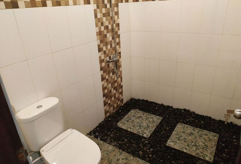 חדר סטנדרט, Ghamed Sari