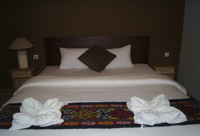 חדר סטנדרט, Ghamed Sari