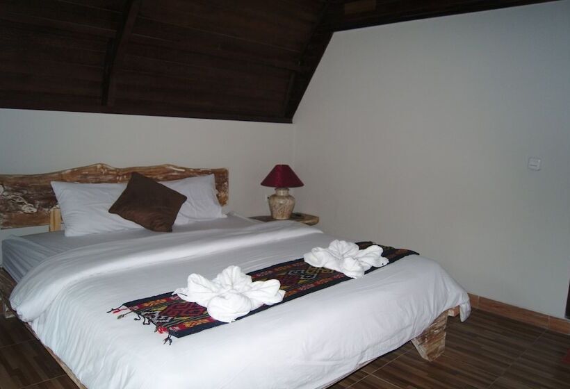 חדר דלוקס, Ghamed Sari