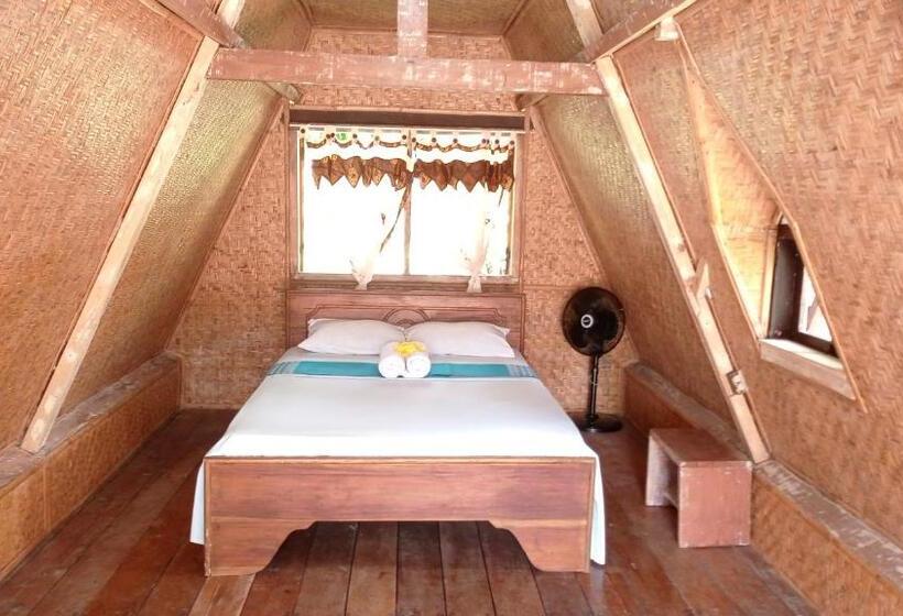 Deluxe Rum, Hakiki Inn Bungalows