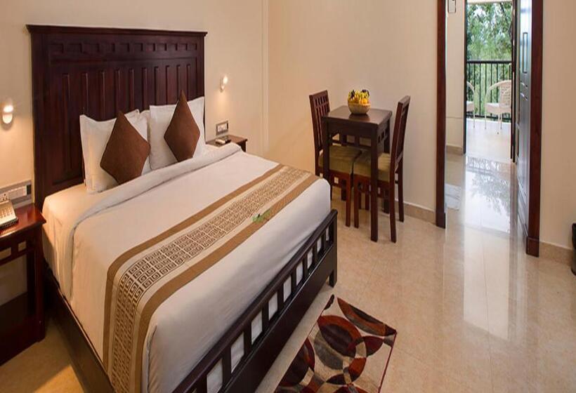 带阳台的豪华间, Coorg Cliffs Resorts