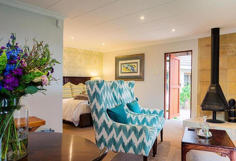 מיטת קינג בסוויטה, Glen Ormond Country House