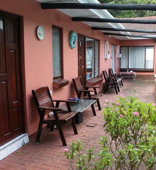 Номер Стандарт Вид на Бассейн, Positano Lodge