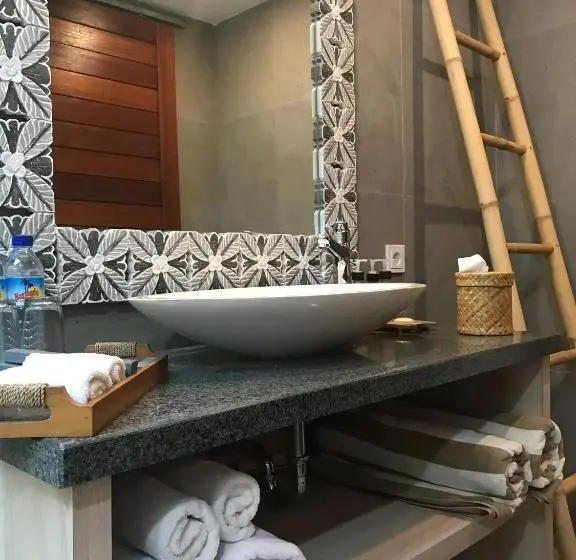 デラックススイート, The Club Villas Lombok