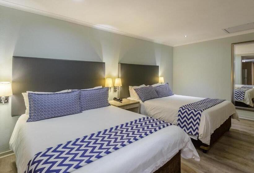 غرفة ديلوكس رباعية, St Michaels Sands Hotel & Time Share Resort