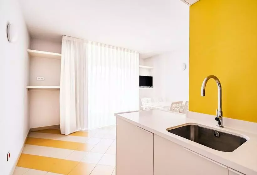 آپارتمان خانوادگی, Apartamentos Sunway Amapola