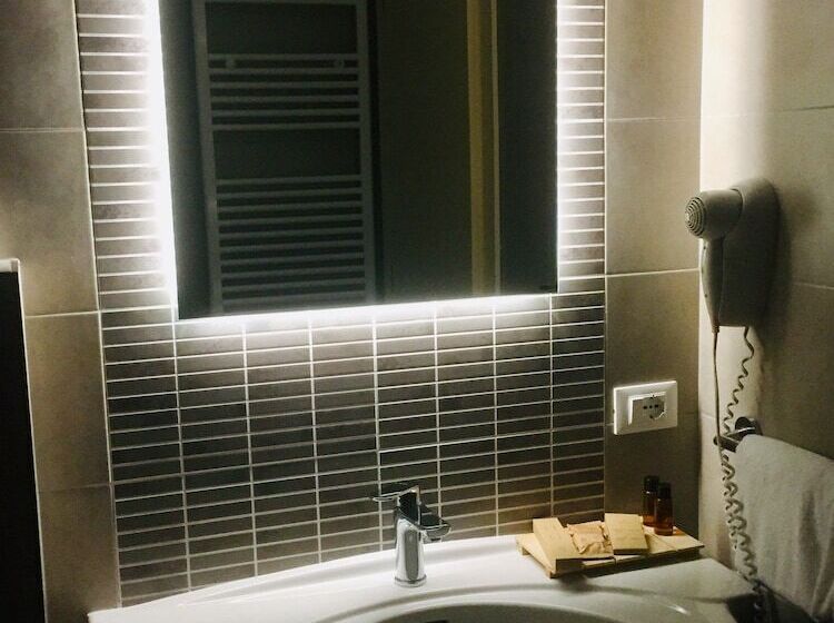 スタンダードルーム, Cristallo Di La Rosetta Srl