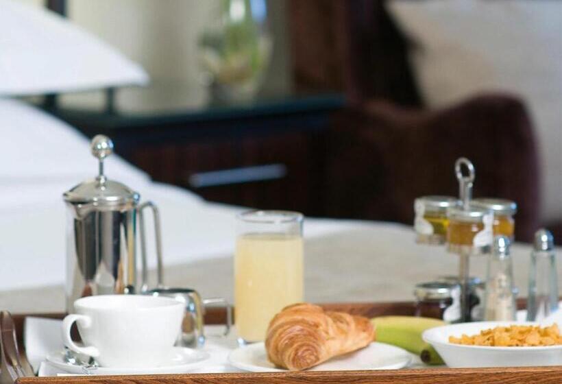 스탠다드 룸 킹사이즈 침대, Gisborough Hall